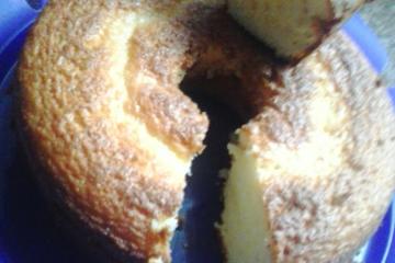 Bolo de limão com chantilly