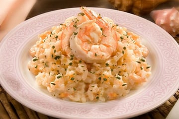 Risoto de camarão de Dia dos Namorados com porção certa para um jantar a dois