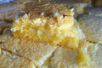 Bolo de fubá cremoso