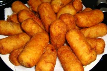 Enroladinho de salsicha