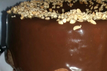 Bolo de amendoim com fubá no liquidificador