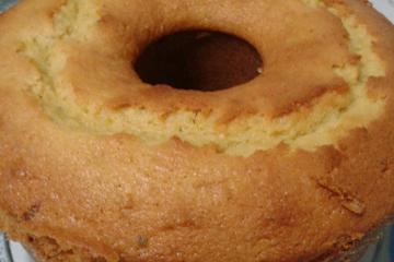 Bolo de laranja molhadinho
