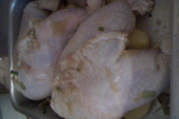 Frango desossado (coxa e sobrecoxa)