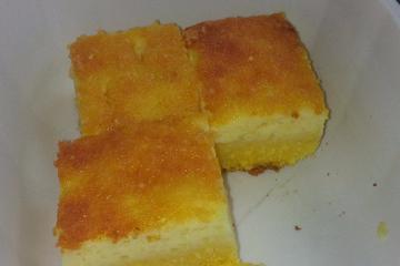Bolo de fubá cremoso
