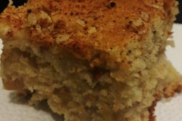 Bolo de aveia com maçã e banana