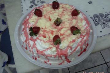 Bolo de morango