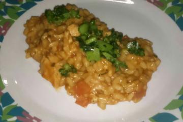 Receita de Risoto de frango desfiado com tomate seco, enviada por