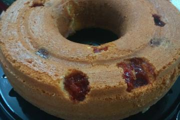 Bolo simples com goiabada