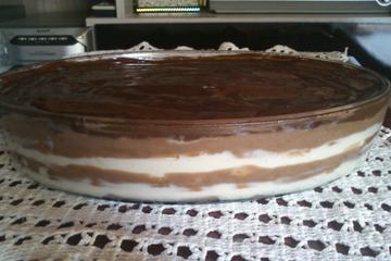 Pavê de chocolate preto e chocolate branco