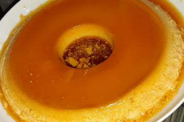 Pudim de leite condensado com creme de leite