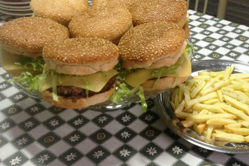 Sanduíche tipo Big Mac