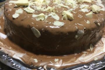 Bolo mousse de chocolate