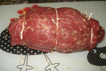 Mignon recheado com mussarela de búfala e jamon
