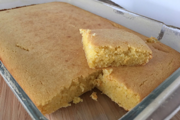 Bolo de milho com coco