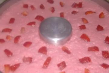 Gelatina cremosa com creme de leite
