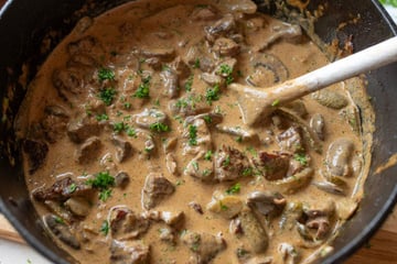 Strogonoff de carne com o corte certo para ficar suculento