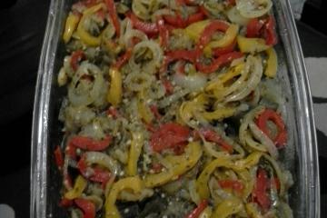 Salada de berinjela e pimentão