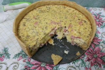 Torta de queijo com presunto