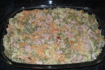 Macarrão ao molho branco