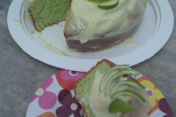 Bolo de gelatina de limão
