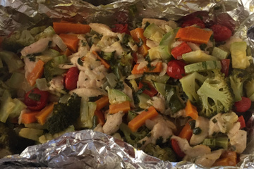 Papelote de frango com legumes