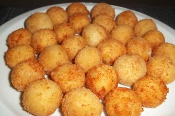 Bolinha de queijo