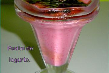 Pudim de iogurte