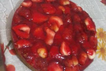 Torta de morango com chantilly