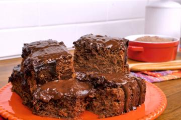 A melhor receita de bolo de chocolate - TudoGostoso