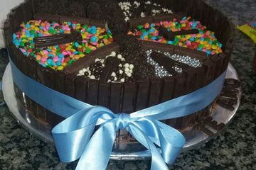 Bolo de Chocolate KIT KAT