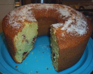 Doces Receitas: Bolo de Fubá com Goiabada