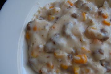 Creme de queijo com carne moída e milho