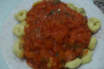 Molho fácil com salame