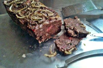 Rocambole de carne americano (meatloaf)