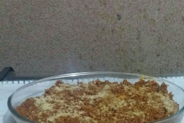 Polenta com molho de carne moída