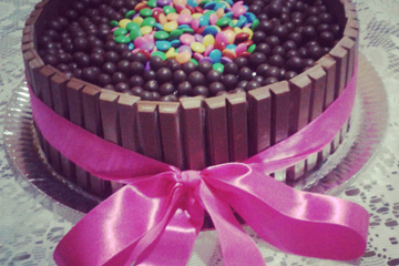 Bolo de Chocolate KIT KAT
