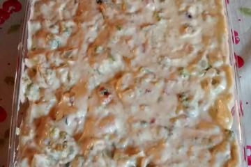 Macarrão com brócolis e creme branco
