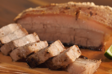 Panceta à pururuca no sal e sem óleo