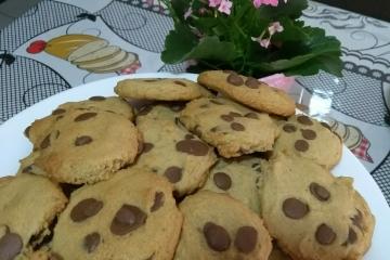 Cookies com gotas de chocolate