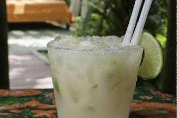 Caipirinha de yakult