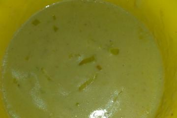 Sopa creme de alho poró