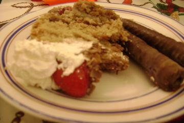 Bolo de chocolate e morango com Twix