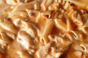 Macarrão de panela de pressão com queijo