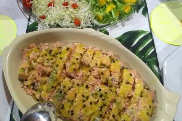 Salmão ao molho de maracujá