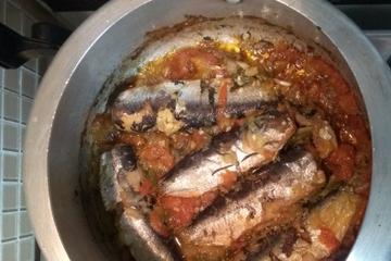 Sardinha na panela de pressão