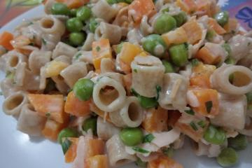 Macarrão integral com molho parisiense light