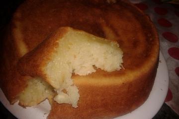 Bolo de aipim com coco