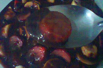 Brigadeiro de panela com frutas