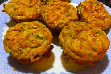 Muffin de espinafre e queijo feta