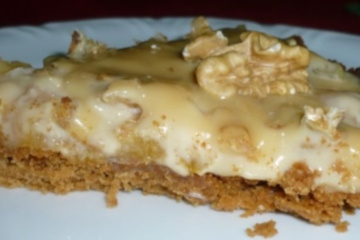Torta de damasco e nozes